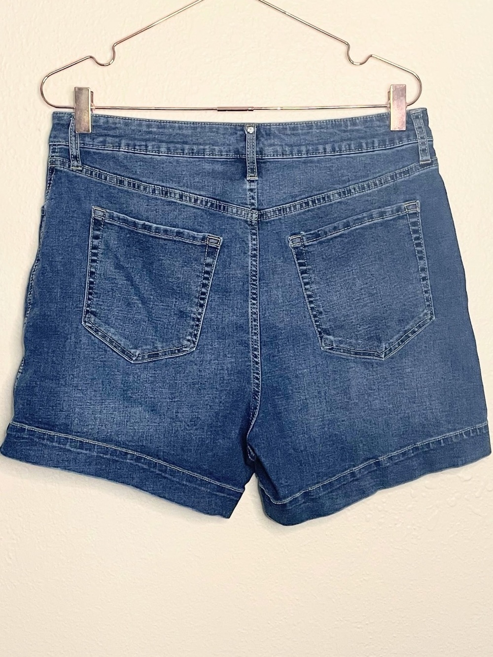 RM Rebecca Minkoff High Rise A-Line Denim Shorts 10P - Picture 4 of 8